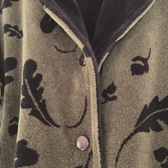 Reversable Fleece Coat - Picture 8 of 16